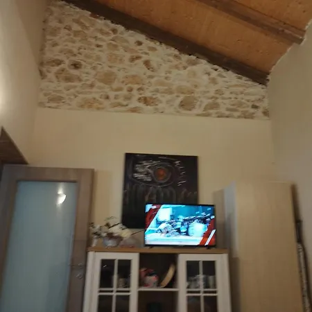 Spartis House 50m From The