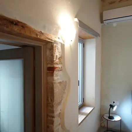 Vakantiehuis Spartis House 50m From The