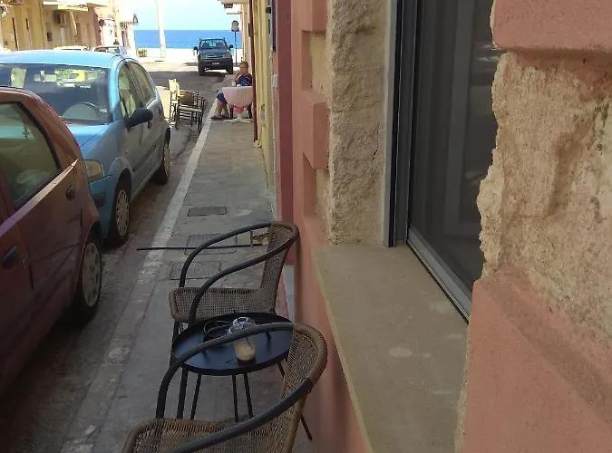 Holiday home Spartis House 30m From The