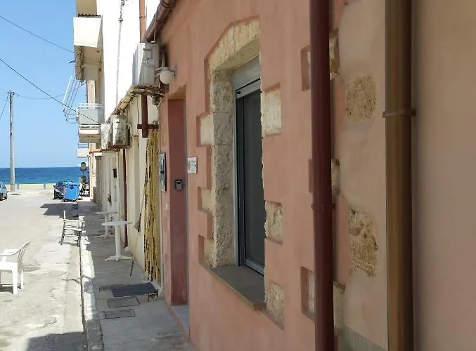 Spartis House 30m From The Chania (Crete)