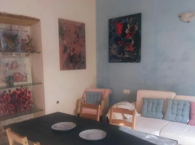 Spartis House 30m From The Будинок відпочинку