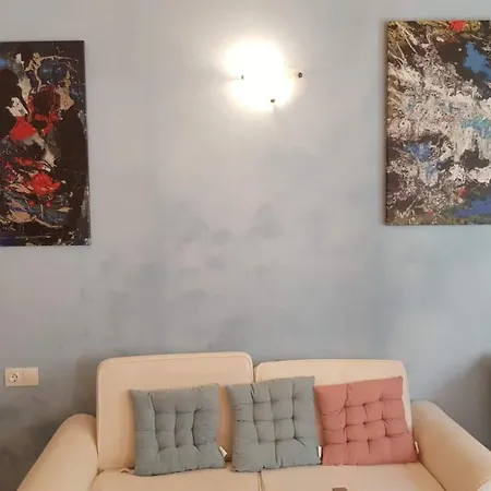 펜션 Spartis House 50m From The
